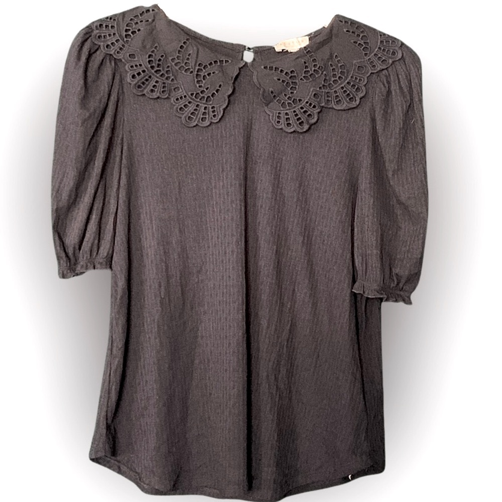 NWT Status by Chenault Elegant Navy Blue Women's Top with Lace Peter Pan Collar
